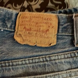 Light blue distressed 501s